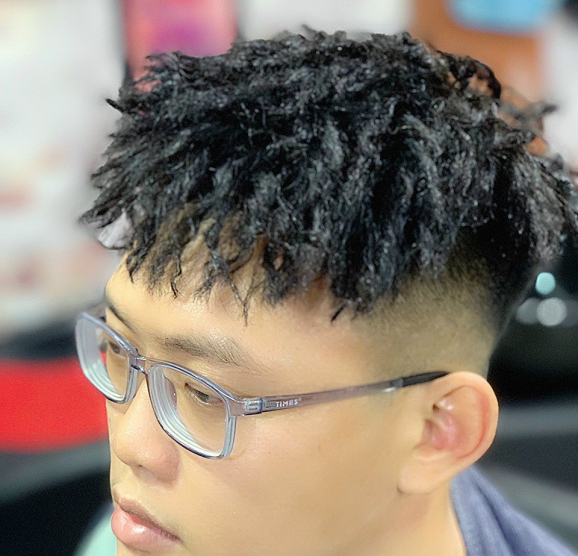 uốn con sâu/ textured hair